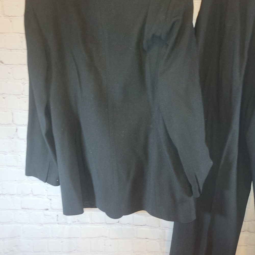 Albert Nipon 2 Piece Wool Suit - image 2